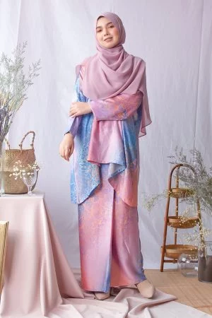 Baju Kurung Batik Kaftan Adaya - Super Pink