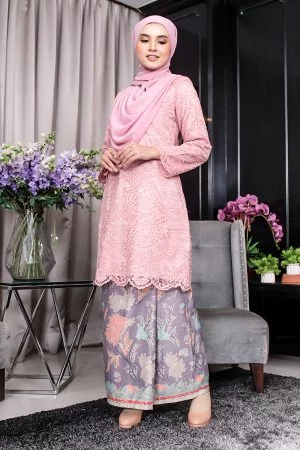 Baju Kurung Batik Lace Adfieyya - Guava Pink