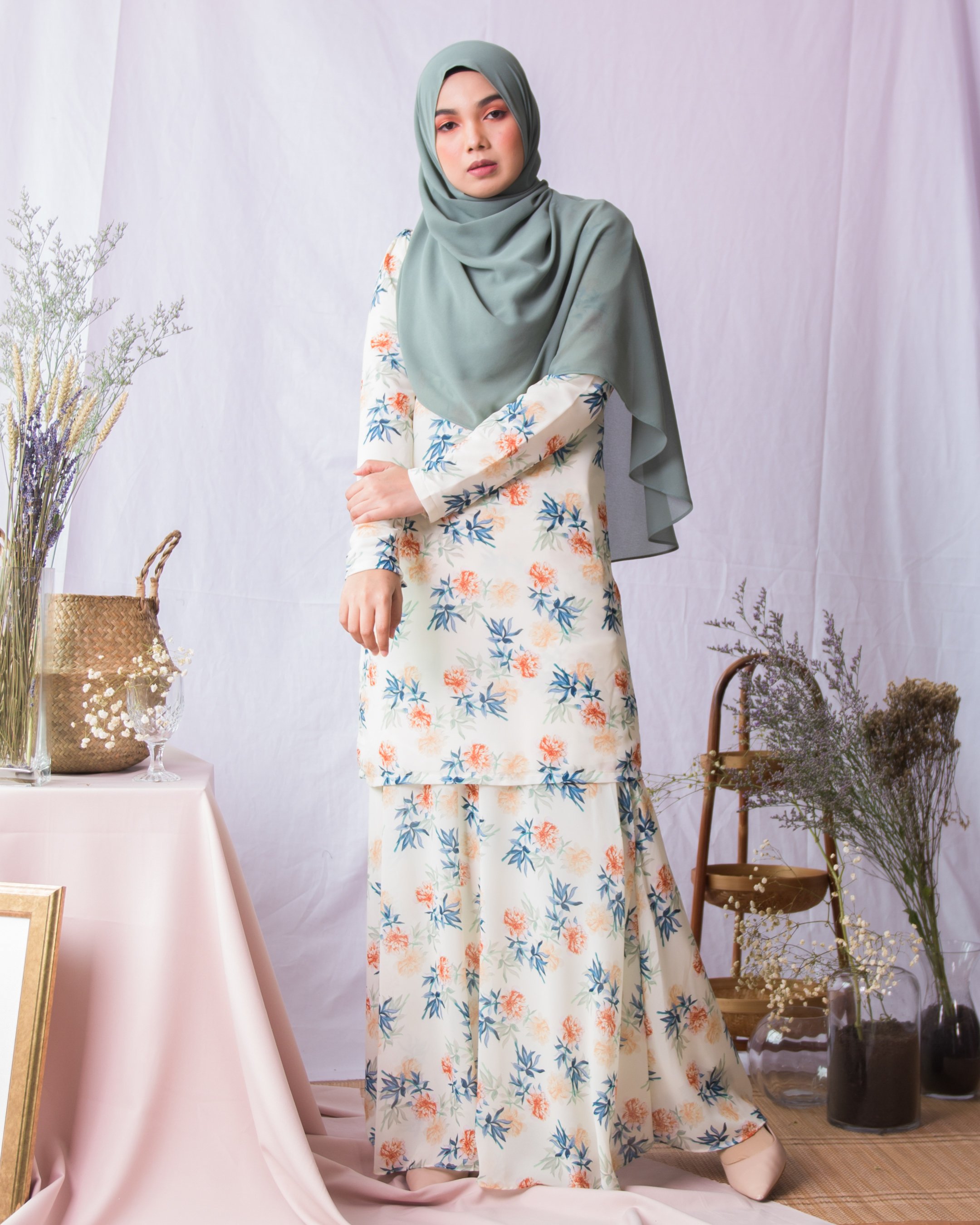 Baju Kurung Moden Adara Daffodil Yellow Muslimahclothing Com