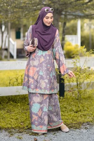Baju Kurung Pahang Batik Adrisa - Light Purple
