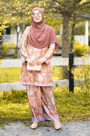 Baju Kurung Pahang Batik Adrisa - Brown Peanut