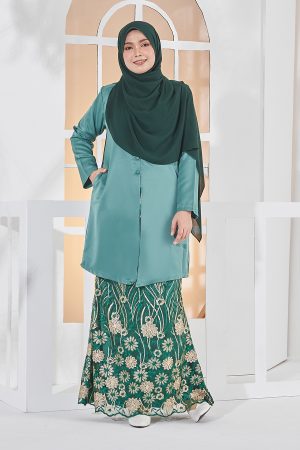 Baju Kebarung Lace Adiosa - Sage Green