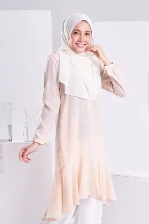 Tunic Ruffle Hanisah - Light Cream