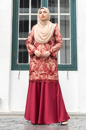 Baju Kurung Lace Afrina - Crimson Red