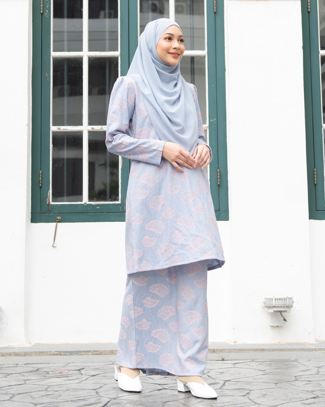 Baju Kurung Lace Aiyani – Pastel Blue – MuslimahClothing.Com