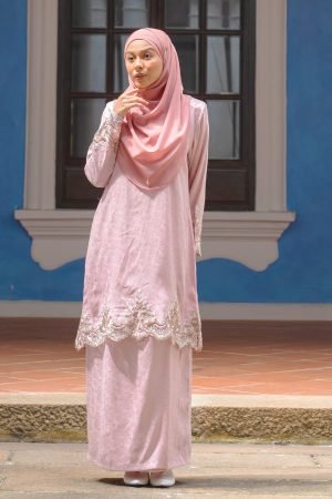 Baju Kurung Royal Jacquard Lace Andara - Crepe Pink