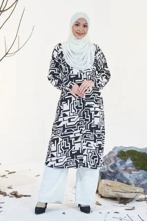 Tunic Omeira - Jet Black