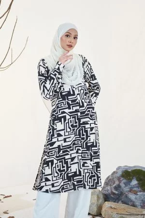 Tunic Omeira - Jet Black