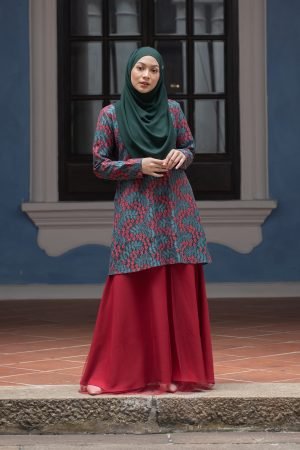 Baju Kurung Lace Amalina - Crimson Zamrud