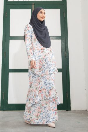 Baju Kurung Aralyn - Snow White