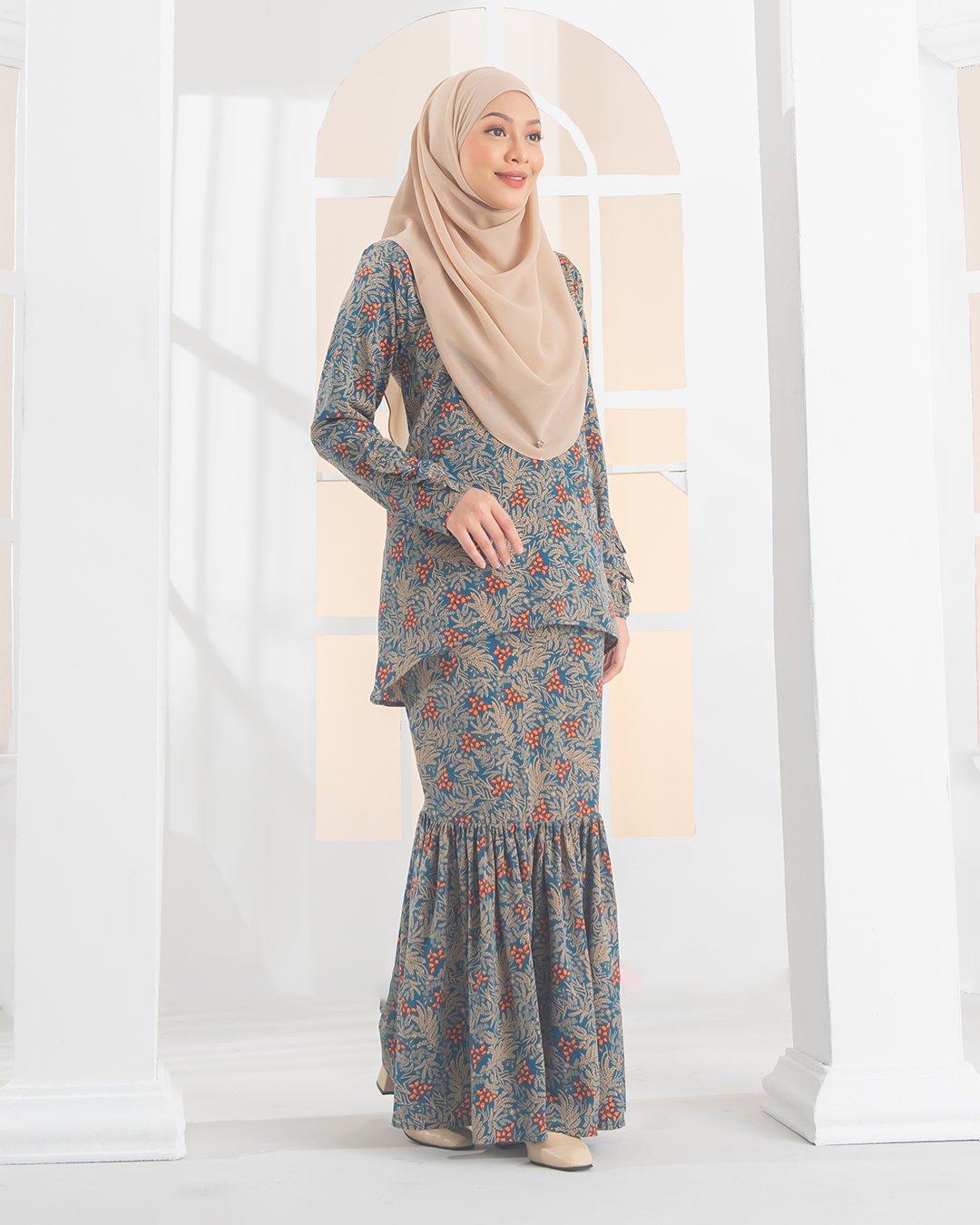 Baju Kurung Livia Laluna X MCC – Pine Green – MuslimahClothing.Com