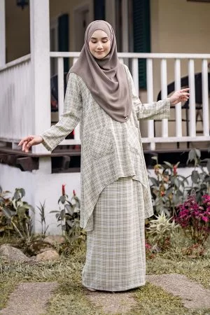 Baju Kurung Darby Laluna X MCC - Laurel Green