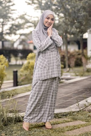 Baju Kurung Darby Laluna X MCC - Pewter Grey