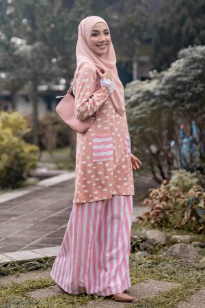 Baju Kurung Dasha Laluna X MCC - Puff Salmon