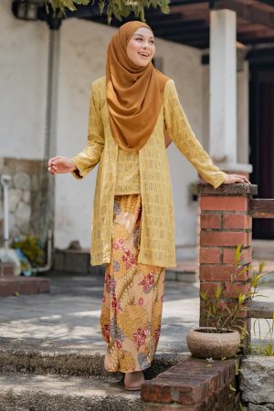 Baju Kebaya Lace Aviana - Golden Poppy