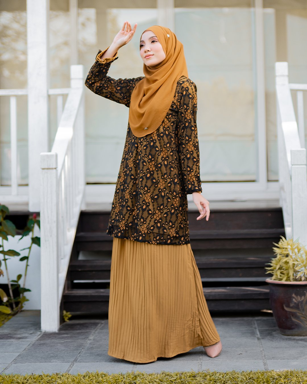 Baju Kurung Lace Arabel – Merigold Black – MuslimahClothing.Com