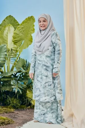 Baju Kurung Pahang Kozi Kiava - Silver Grey