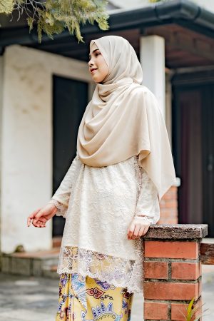 Baju Kurung Batik Lace Abreona - Ivory Cream