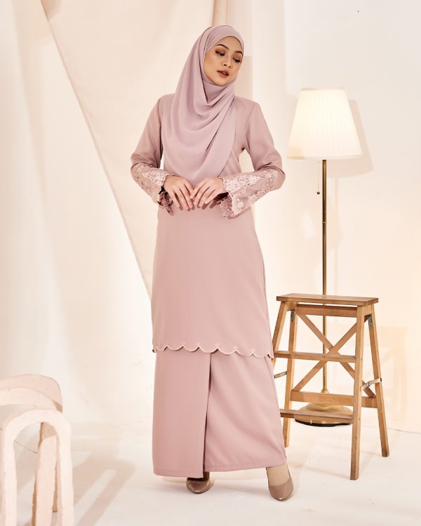  Baju  Kurung  Sulam Lace Ember Dusty Pink 