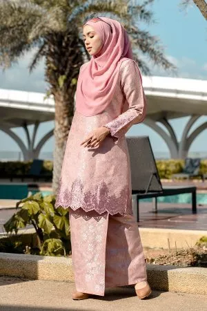 Baju Kurung Moden Lace Songket Ramadhani - Flamingo Pink