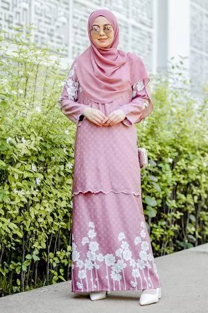 Baju Kurung Kedah Embroidery Ruwaidah - Mauve Purple