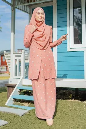 Baju Kebarung Sulam Puffy Leandra Laluna X MCC - Salmon Peach