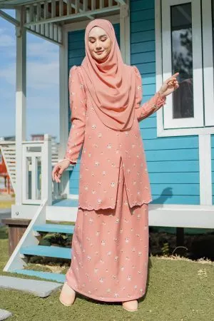 Baju Kebarung Sulam Puffy Leandra Laluna X MCC - Salmon Peach