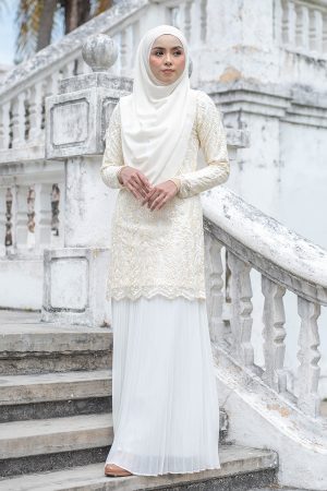 Baju Kurung Lace Pleated Rasiah - Pearl White