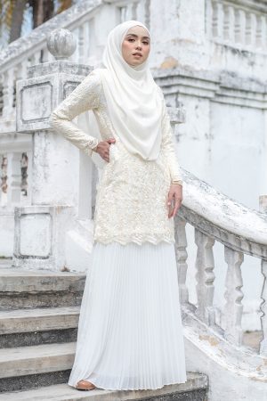 Baju Kurung Lace Pleated Rasiah - Pearl White