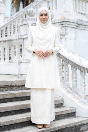 Baju Kurung Riau Lace Adiona - Snow White