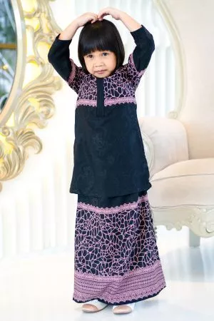 Baju Kurung Raudhah Kids - Mulberry Purple