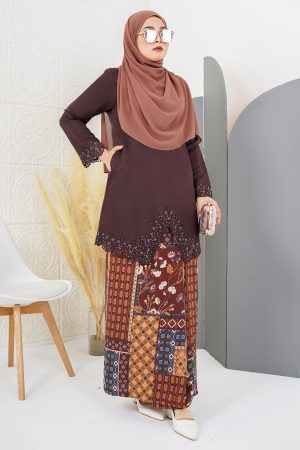 Baju Kebarung Lasercut Azeera - Wood Brown