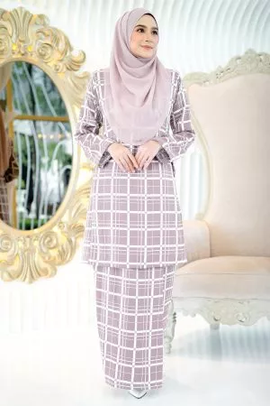 Baju Kurung Pahang Aliza - Royal Purple