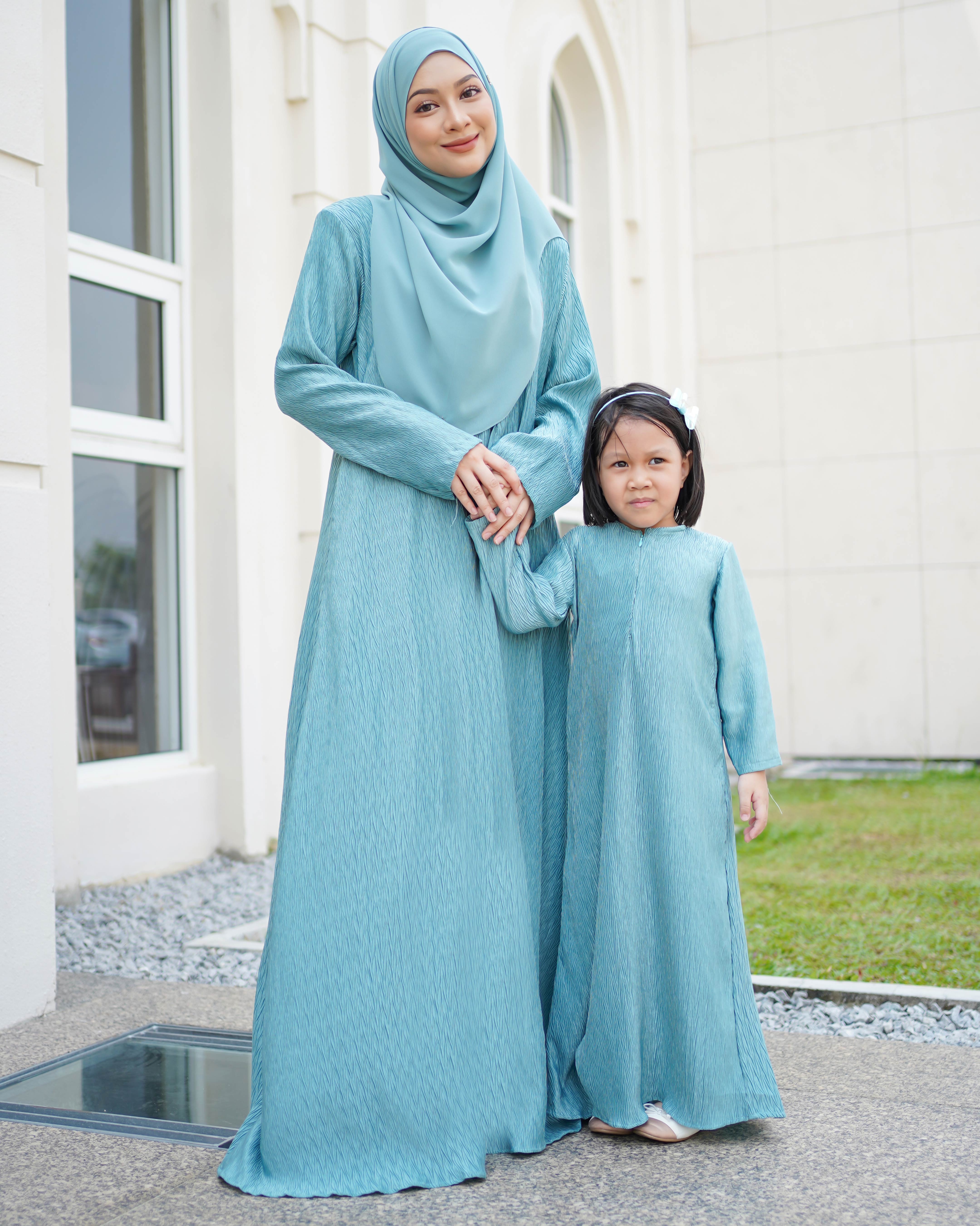 Abaya Pleated Ulyana Kids – Turquoise – MuslimahClothing.Com