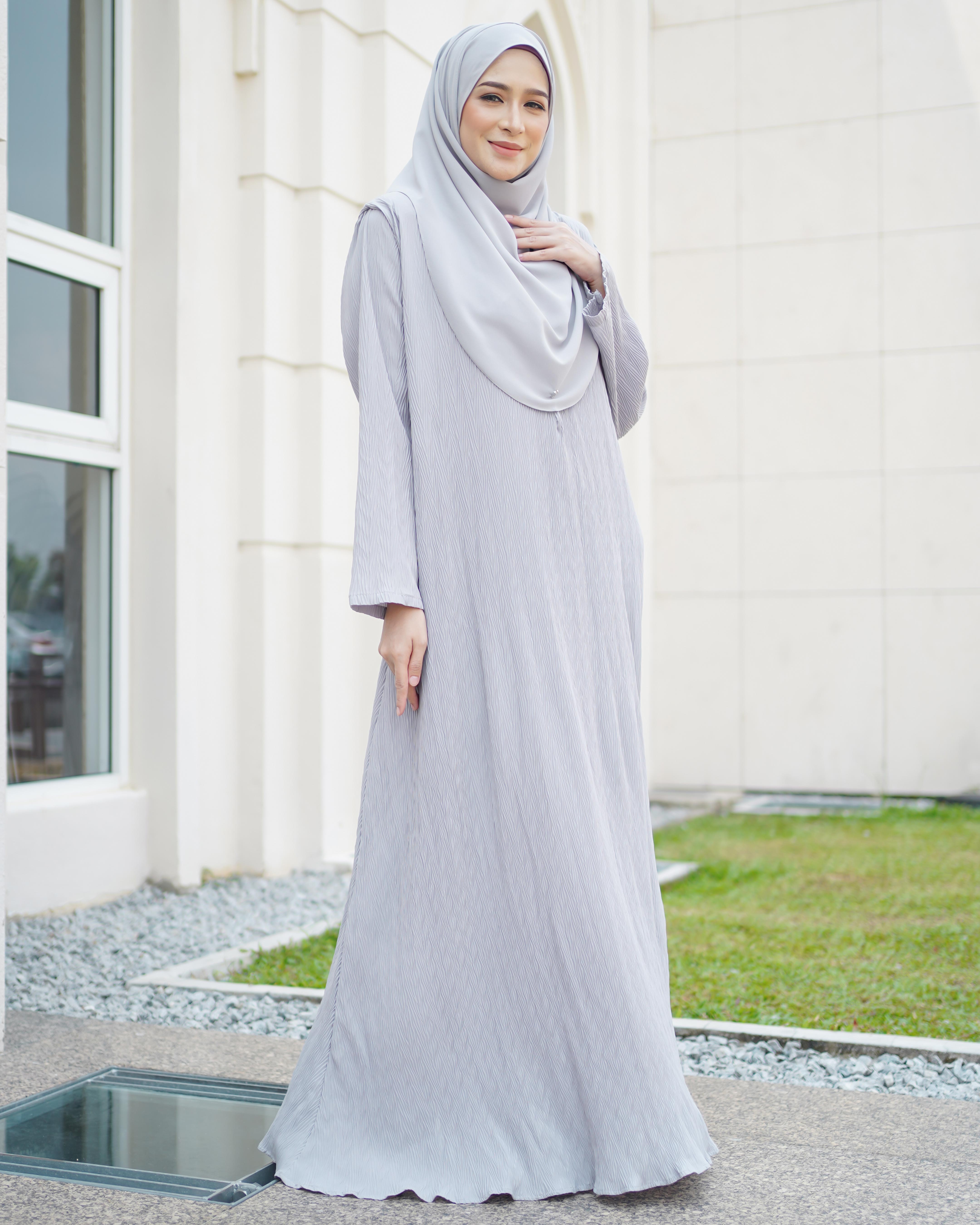 Abaya Pleated Ulyana – Pearl Grey – MuslimahClothing.Com