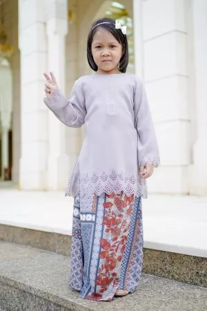 Baju Kurung Pahang Lasercut Udyana Kids - Whisper Grey
