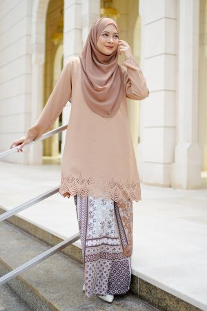 Baju Kurung Pahang Lasercut Udyana - Tortilla Brown