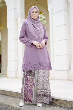 Baju Kurung Pahang Lasercut Udyana - Heather Purple