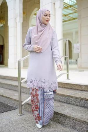 Baju Kurung Pahang Lasercut Udyana - Whisper Grey