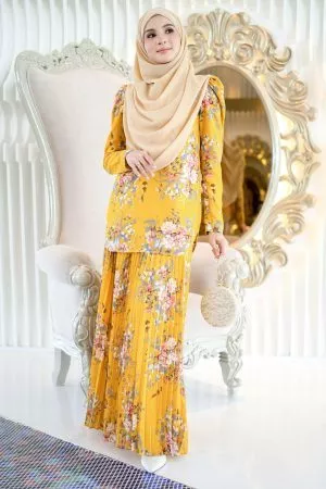 Baju Kurung Pleated Amelie - Sunny Gold