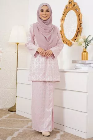 Baju Kurung Kedah Lace Gyny - Candy Pink