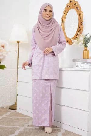 Baju Kurung Kedah Lace Gyny - Sweety Lilac