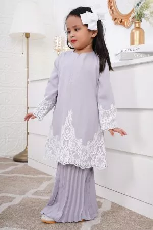 Baju Kurung Pleated Azyan Kids - Lilac Dust