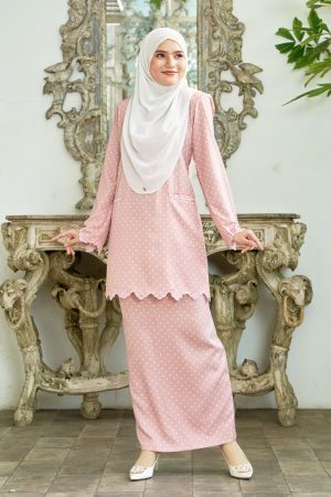 Baju Kurung Kedah Adeeba - Seashell Pink