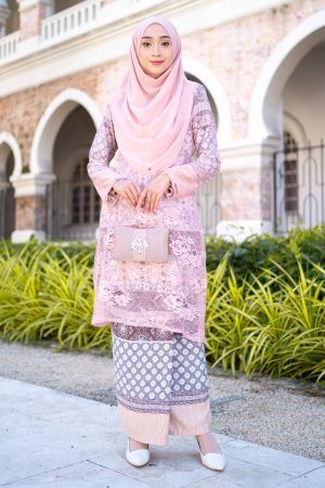 Baju Kurung Pahang Haina - Peachy Peony
