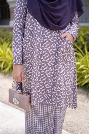 Baju Kurung Pahang Lusla Laluna X MCC - Dark Purple