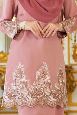 Baju Kurung Royal Lace Ayra - Queen Pink