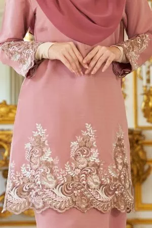 Baju Kurung Royal Lace Ayra - Queen Pink