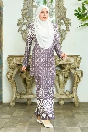 Baju Kurung Moden Anisha - Deep Purple