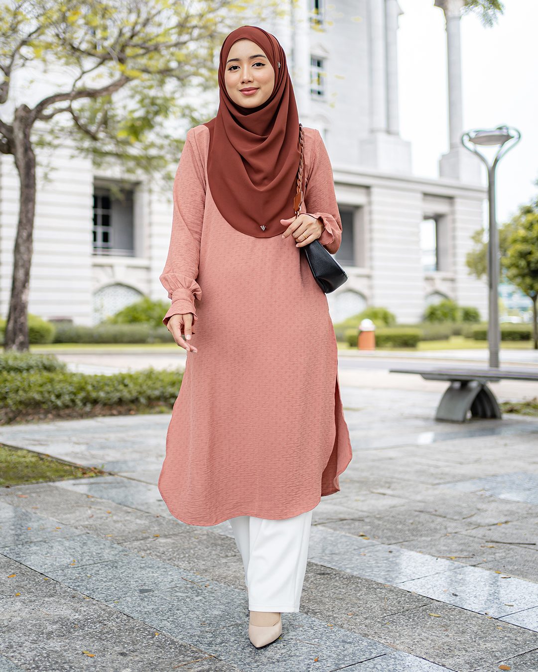 Medi Dress Laurena Laluna X MCC – Dark Coral – MuslimahClothing.Com